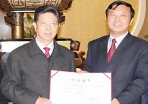 2011年11月14日，原江蘇省人大常委會副主任王霞林視察今世緣。